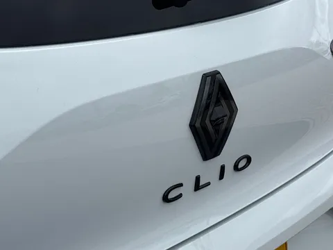 MA25VSD Renault Clio 1.6 E-TECH esprit Alpine Auto Euro 6 (s/s) 5dr Thumbnail #30