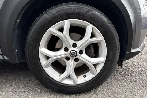 YB70TOU Nissan Juke 1.0 DIG-T N-Connecta Euro 6 (s/s) 5dr Thumbnail #14