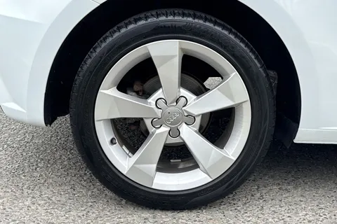 YR17XYZ Audi A1 1.0 TFSI Sport Euro 6 (s/s) 3dr Thumbnail #24