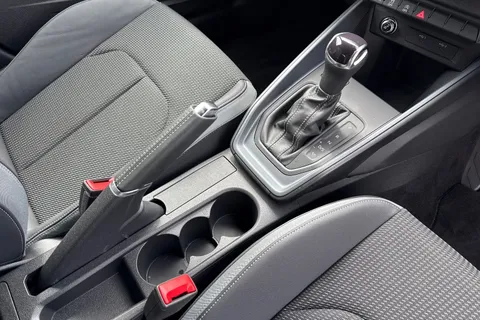 DK75UOL Audi A1 S line 30 TFSI 116 PS S tronic Thumbnail #24