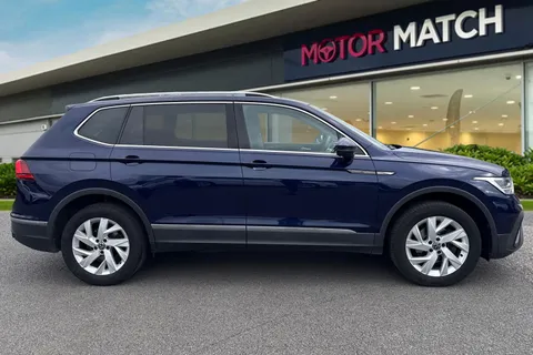 HW72KRJ Volkswagen Tiguan Allspace 1.5 TSI Life Euro 6 (s/s) 5dr Thumbnail #3