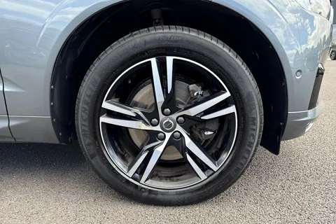 BP68GGJ Volvo Xc60 2.0 T5 R-Design Auto AWD Euro 6 (s/s) 5dr Thumbnail #11