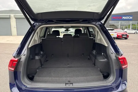 HW72KRJ Volkswagen Tiguan Allspace 1.5 TSI Life Euro 6 (s/s) 5dr Thumbnail #7