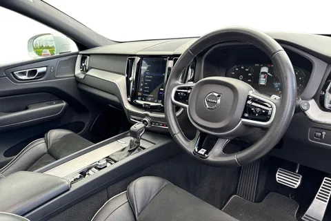 BP68GGJ Volvo Xc60 2.0 T5 R-Design Auto AWD Euro 6 (s/s) 5dr Thumbnail #15