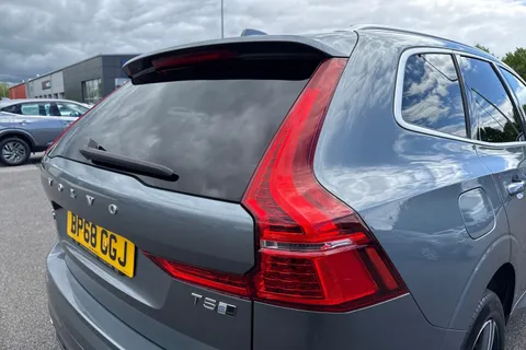 BP68GGJ Volvo Xc60 2.0 T5 R-Design Auto AWD Euro 6 (s/s) 5dr Thumbnail #32
