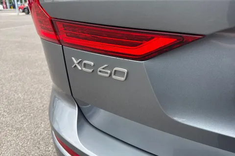 BP68GGJ Volvo Xc60 2.0 T5 R-Design Auto AWD Euro 6 (s/s) 5dr Thumbnail #33