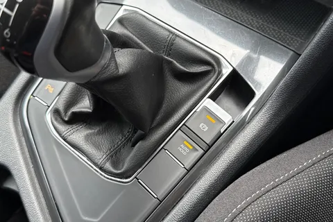 HW72KRJ Volkswagen Tiguan Allspace 1.5 TSI Life Euro 6 (s/s) 5dr Thumbnail #58