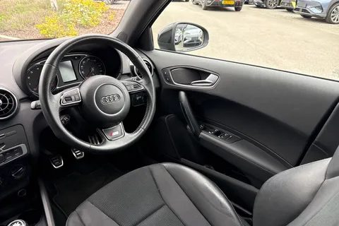 NL68DDA Audi A1 1.0 TFSI S line Sportback Euro 6 (s/s) 5dr (Nav) Thumbnail #30
