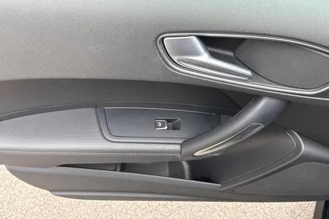 NL68DDA Audi A1 1.0 TFSI S line Sportback Euro 6 (s/s) 5dr (Nav) Thumbnail #34