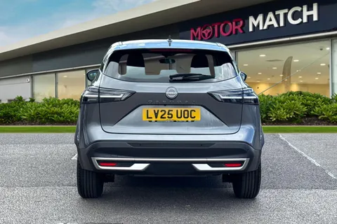 LV25UOC Nissan Qashqai 1.3 DIG-T MHEV Acenta Premium Euro 6 (s/s) 5dr Thumbnail #5