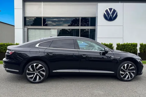 DA75HYH Volkswagen Arteon 1.4 TSI eHybrid R-Line 5dr DSG | Panoramic Sunroof | Adaptive Cruise Contro Thumbnail #4