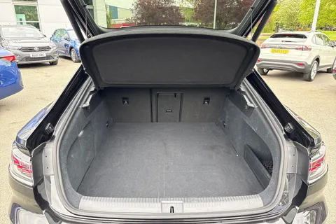 DA75HYH Volkswagen Arteon 1.4 TSI eHybrid R-Line 5dr DSG | Panoramic Sunroof | Adaptive Cruise Contro Thumbnail #7