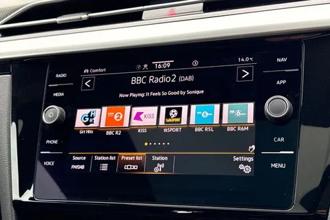 DA75HYH Volkswagen Arteon 1.4 TSI eHybrid R-Line 5dr DSG | Panoramic Sunroof | Adaptive Cruise Contro Thumbnail #28