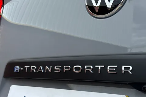 KY26NGN Volkswagen E-Transporter 136PS 100kW 65kWh Commerce Plus Van Auto Thumbnail #38