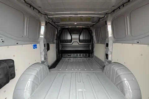 KY26NGN Volkswagen E-Transporter 136PS 100kW 65kWh Commerce Plus Van Auto Thumbnail #45