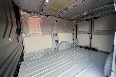 KY26NGN Volkswagen E-Transporter 136PS 100kW 65kWh Commerce Plus Van Auto Thumbnail #48