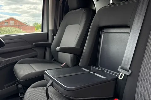 KY26NGN Volkswagen E-Transporter 136PS 100kW 65kWh Commerce Plus Van Auto Thumbnail #57