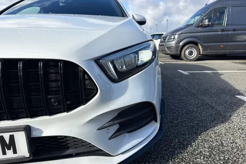 CN70WOM Mercedes-Benz A Class 2.0 A200d AMG Line (Premium 2) 8G-DCT Euro 6 (s/s) 4dr Thumbnail #31
