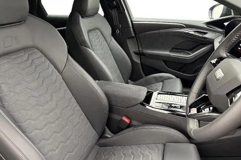 KM75NFD Audi A6 E-Tron Sportback Sportback Edition 1 e-tron performance 270,00 kW Thumbnail #11