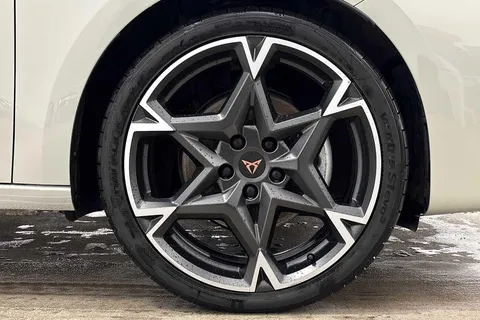 DG75WDL CUPRA Leon 1.5 eTSI 150 V2 5dr DSG Thumbnail #5