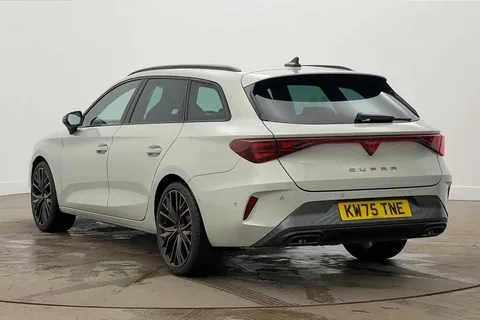 KW75TNE CUPRA Leon 1.5 eTSI 150 V3 5dr DSG **Delivery Mileage** Thumbnail #3