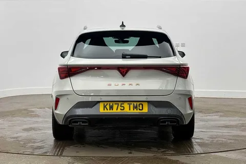 KW75TMO CUPRA Leon 1.5 eTSI 150 V3 5dr DSG **Delivery Mileage** Thumbnail #8
