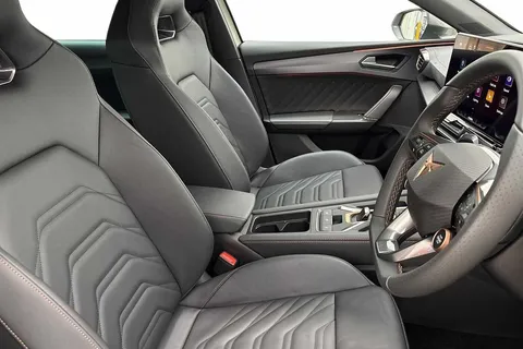 KW75TNE CUPRA Leon 1.5 eTSI 150 V3 5dr DSG **Delivery Mileage** Thumbnail #10