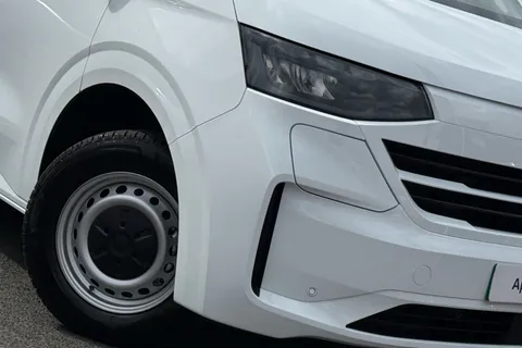 KR26GFJ Volkswagen E-Transporter 136PS 100kW 65kWh Commerce Plus Van Auto Thumbnail #30