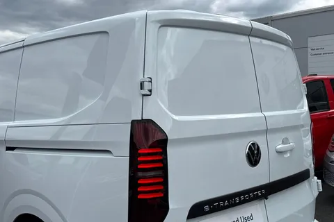 KR26GFJ Volkswagen E-Transporter 136PS 100kW 65kWh Commerce Plus Van Auto Thumbnail #36