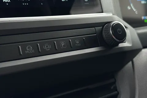 KR26GFJ Volkswagen E-Transporter 136PS 100kW 65kWh Commerce Plus Van Auto Thumbnail #53