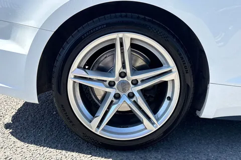 13 of 41 for Audi A5 2.0 TFSI S line S Tronic Euro 6 (s/s) 2dr