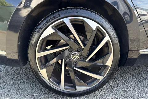 YR22MLZ Volkswagen Arteon 2.0 TSI R-Line 5dr DSG ⭐20' Nashville, Climate Windscreen, Dynamic Chassis⭐ Thumbnail #14