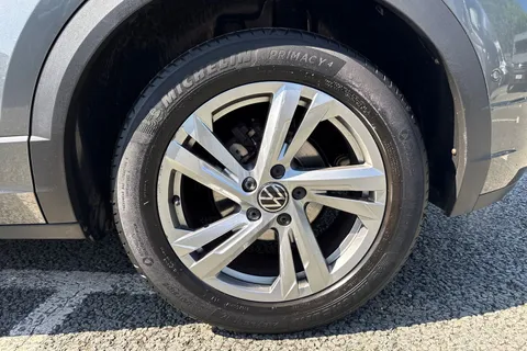 ML72YEE Volkswagen T-Roc 1.5 TSI R-Line 5dr ⭐1 Year VW Warranty⭐ Thumbnail #12