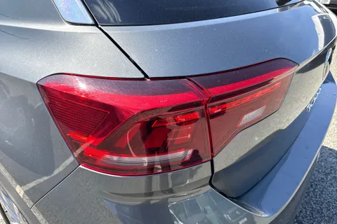 ML72YEE Volkswagen T-Roc 1.5 TSI R-Line 5dr ⭐1 Year VW Warranty⭐ Thumbnail #26