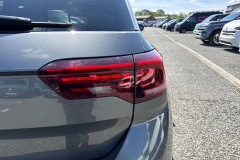 ML72YEE Volkswagen T-Roc 1.5 TSI R-Line 5dr ⭐1 Year VW Warranty⭐ Thumbnail #27