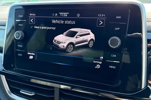 ML72YEE Volkswagen T-Roc 1.5 TSI R-Line 5dr ⭐1 Year VW Warranty⭐ Thumbnail #54