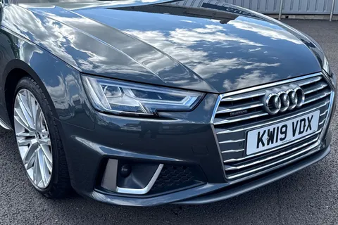 KW19VDX Audi A4 Avant 2.0 TDI 40 S line S Tronic quattro Euro 6 (s/s) 5dr Thumbnail #10