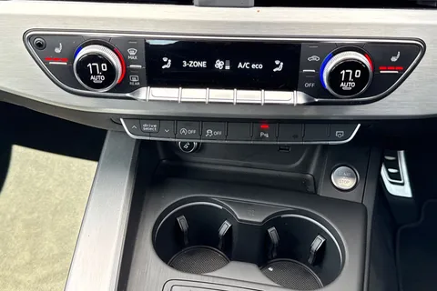 KW19VDX Audi A4 Avant 2.0 TDI 40 S line S Tronic quattro Euro 6 (s/s) 5dr Thumbnail #23