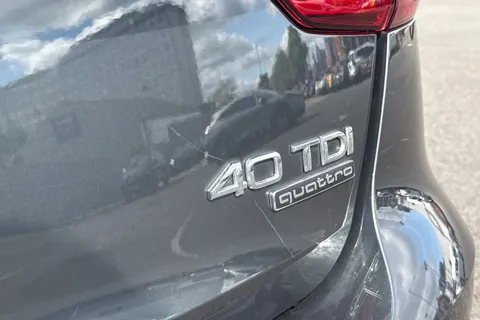 KW19VDX Audi A4 Avant 2.0 TDI 40 S line S Tronic quattro Euro 6 (s/s) 5dr Thumbnail #27