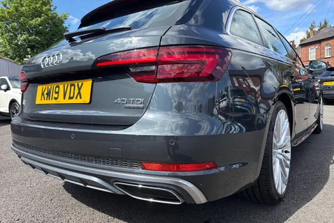 KW19VDX Audi A4 Avant 2.0 TDI 40 S line S Tronic quattro Euro 6 (s/s) 5dr Thumbnail #30