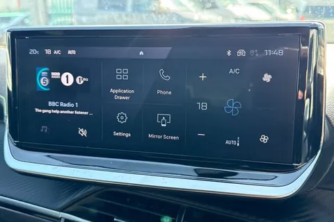 DG25FWE PEUGEOT e-208 51kWh GT Auto 5dr (7.4kW Charger) Thumbnail #18