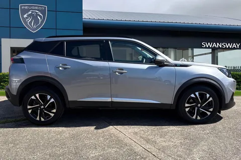 TRZ4499 PEUGEOT e-2008 50kWh Allure Premium Auto 5dr Thumbnail #4