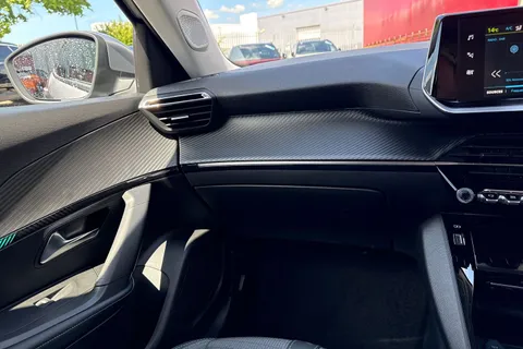 TRZ4499 PEUGEOT e-2008 50kWh Allure Premium Auto 5dr Thumbnail #20