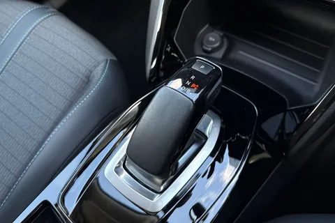TRZ4499 PEUGEOT e-2008 50kWh Allure Premium Auto 5dr Thumbnail #23