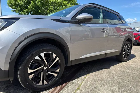 TRZ4499 PEUGEOT e-2008 50kWh Allure Premium Auto 5dr Thumbnail #29