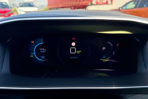 TRZ4499 PEUGEOT e-2008 50kWh Allure Premium Auto 5dr Thumbnail #38