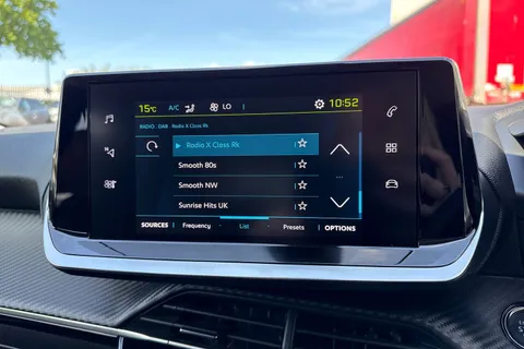 TRZ4499 PEUGEOT e-2008 50kWh Allure Premium Auto 5dr Thumbnail #45