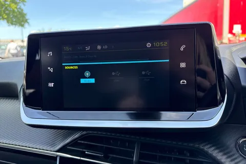 TRZ4499 PEUGEOT e-2008 50kWh Allure Premium Auto 5dr Thumbnail #46