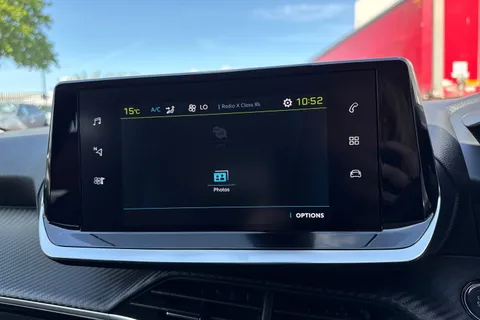 TRZ4499 PEUGEOT e-2008 50kWh Allure Premium Auto 5dr Thumbnail #48