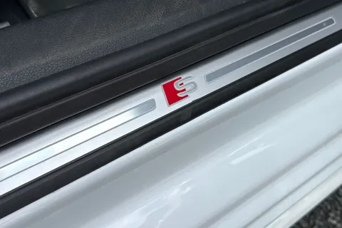 RK24LPO Audi A4 Avant Avant S line 40 TFSI  204 PS S tronic Thumbnail #42